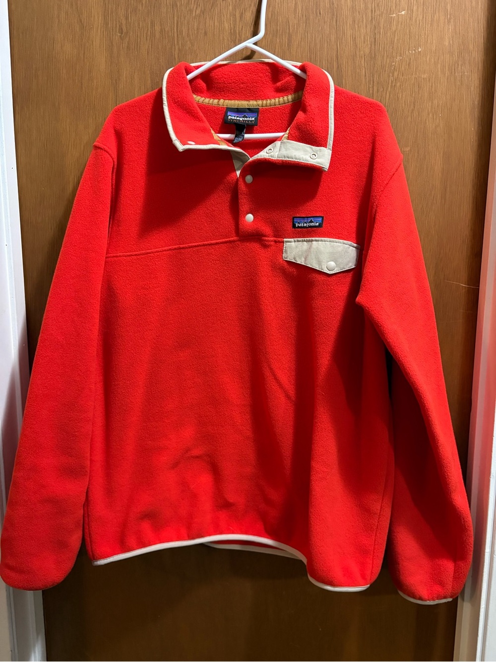 Patagonia Women's Lightweight Synchilla® Snap-T® Fleece Pullover - Sizzle Red - Picture 3 of 5